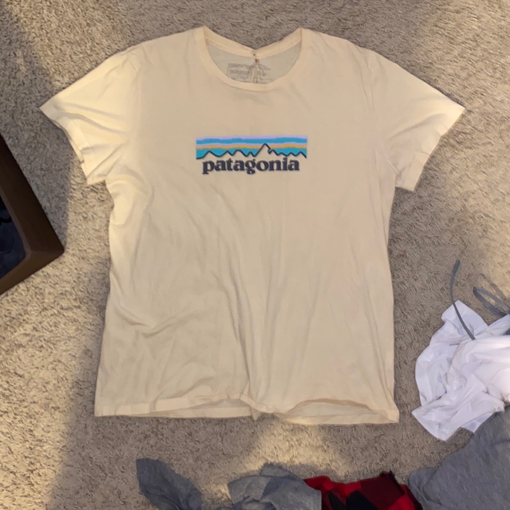 Yellow patagonia tee